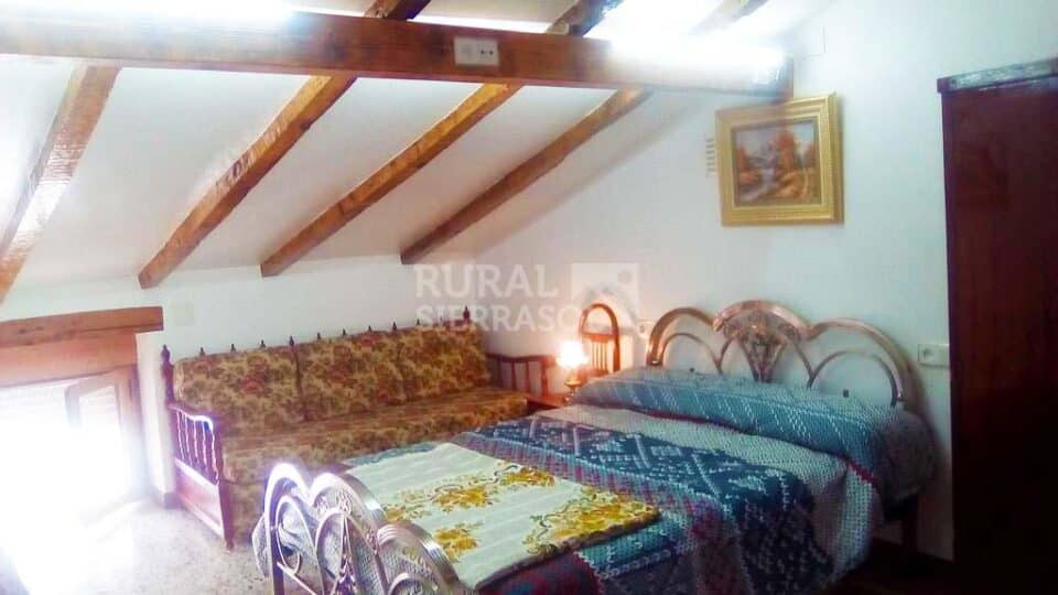Magnífica Vivienda Rural en la Sierra de Segura, con chimenea y calefacción - Imagen 2