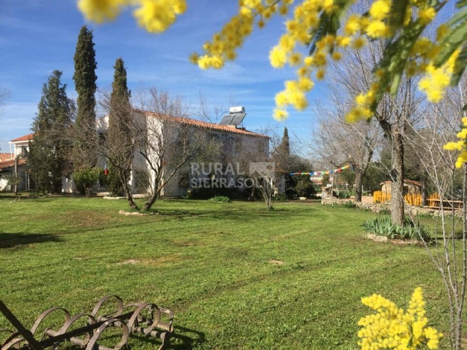 Casa Rural en Pozoblanco, con piscina, barbacoa y wifi - Imagen 2