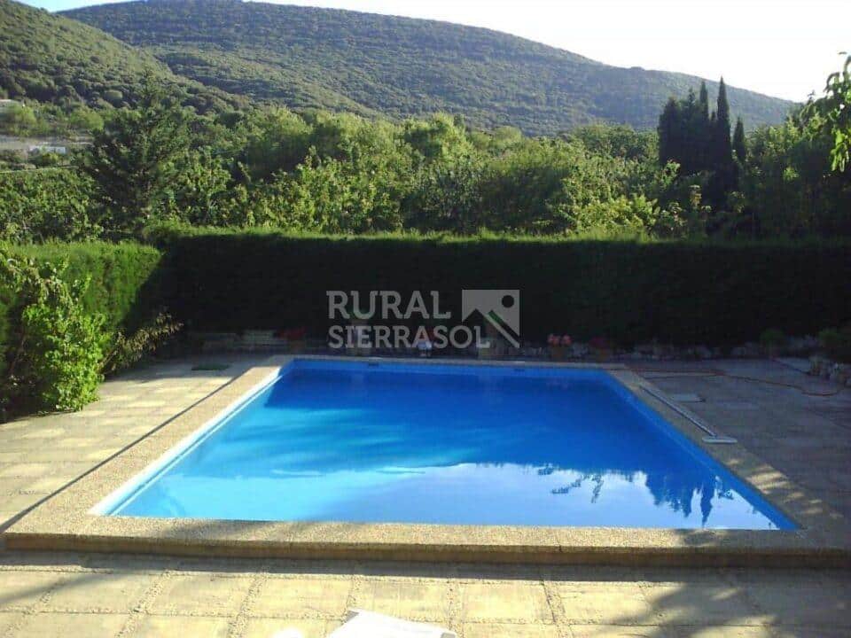 Preciosa Villa en Torres, con piscina y barbacoa - Imagen 2