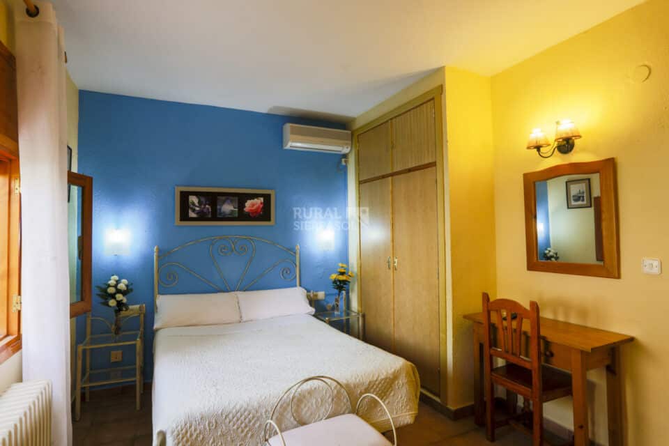 Precioso Hotel Rural de tres estrellas en Arroyo Frío - Imagen 9