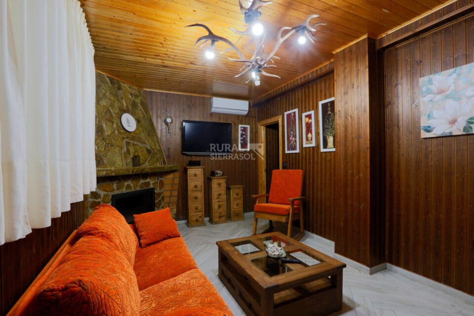 Espléndida Casa Rural en Coto Ríos, chimenea, wifi y amplios jardines - Imagen 17