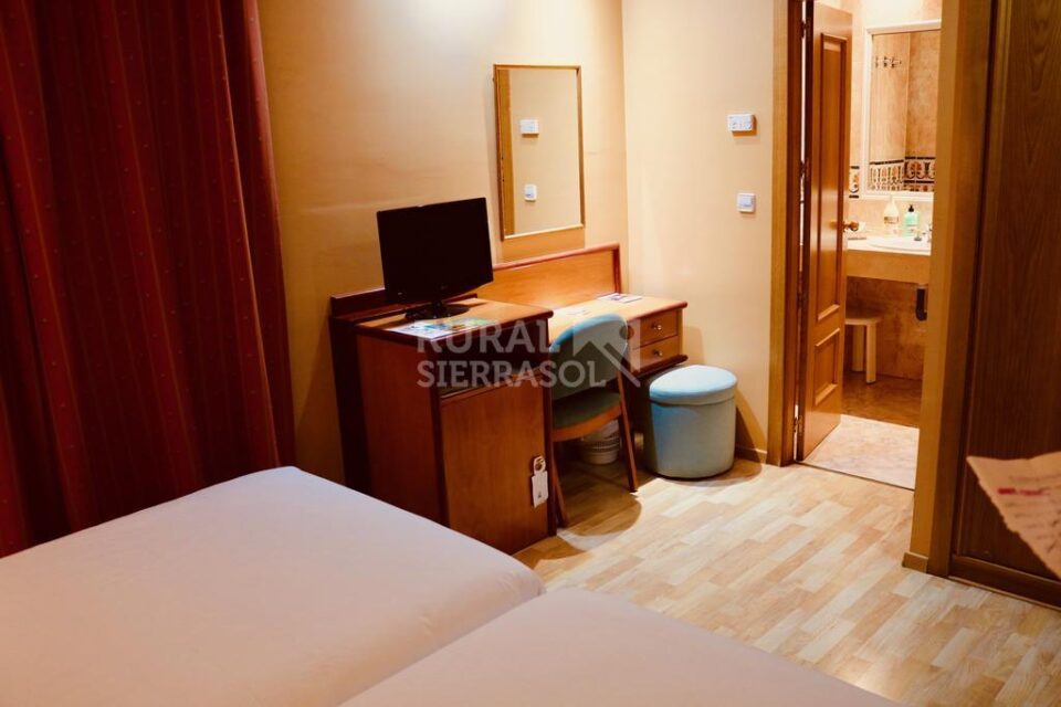 Maravilloso hotel de tres estrellas en Alcalá La Real - Imagen 70