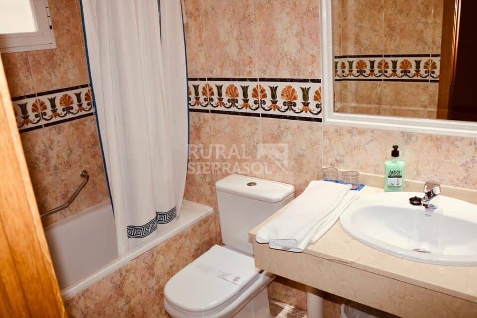 Maravilloso hotel de tres estrellas en Alcalá La Real - Imagen 73