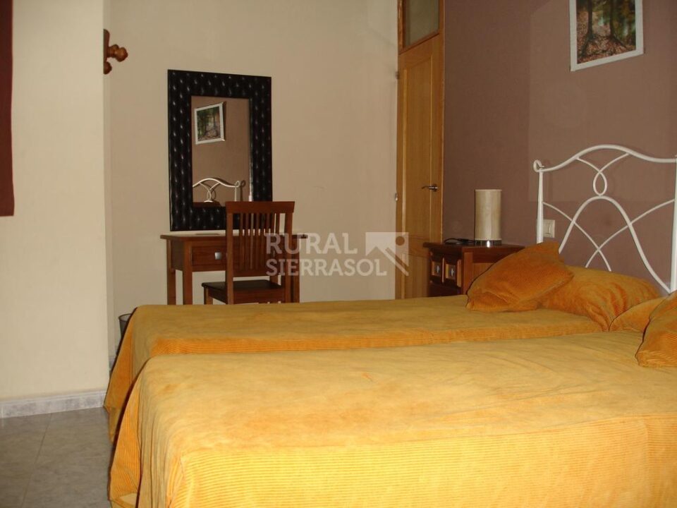 Acogedor Apartamento Rural en Arroyo Frío, con chimenea y calefacción - Imagen 12