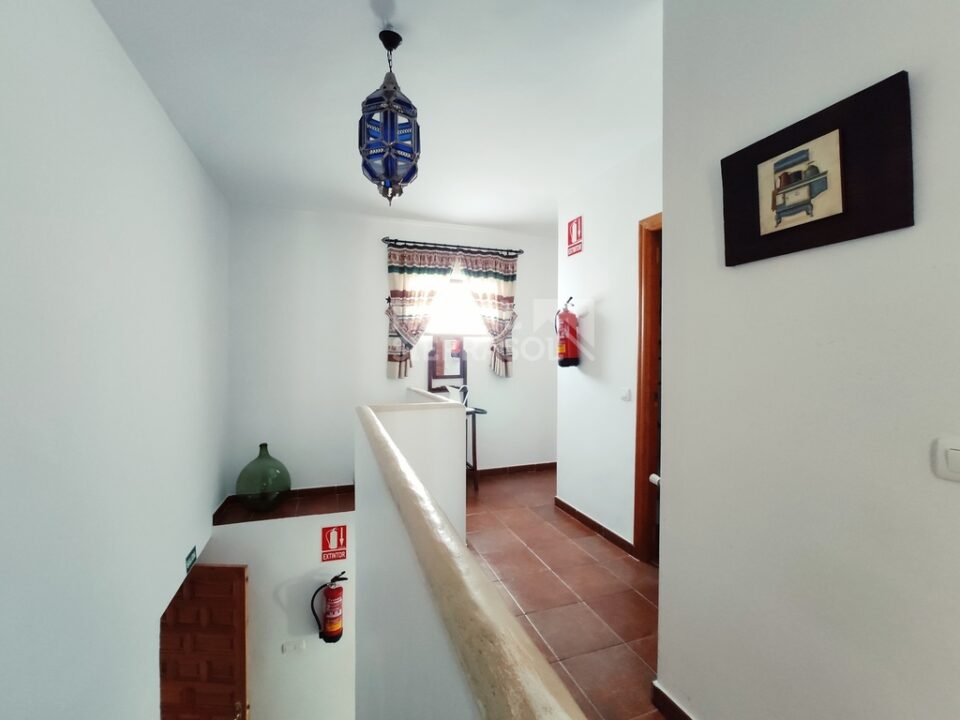 Conjunto Rural en Alcalá la Real, con amplio salón de reuniones - Imagen 68