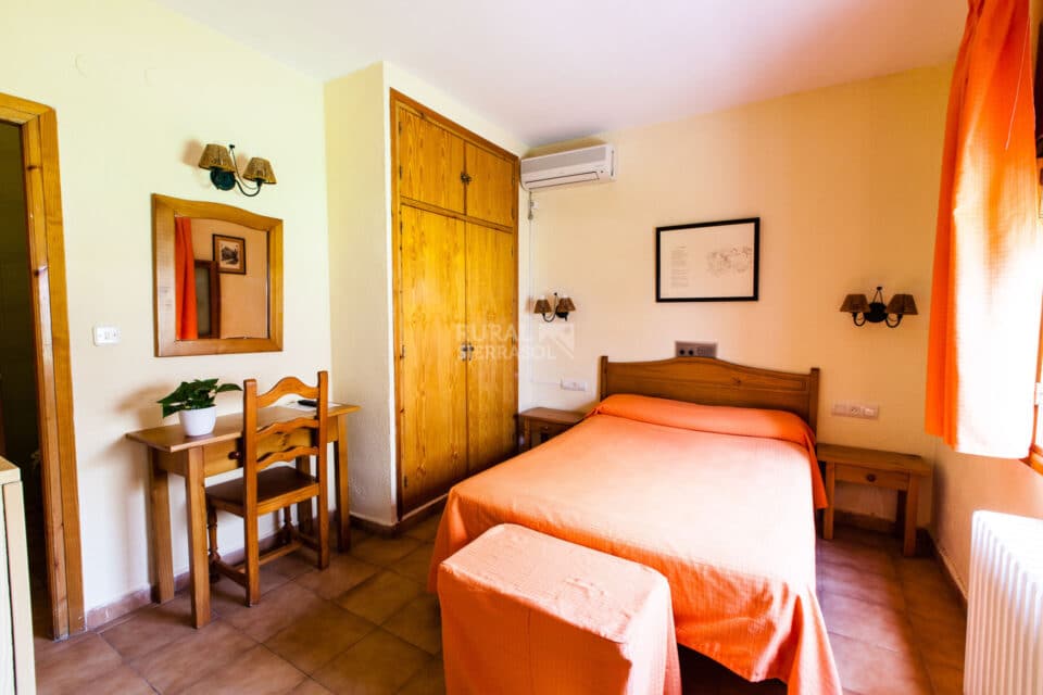 Precioso Hotel Rural de tres estrellas en Arroyo Frío - Imagen 13