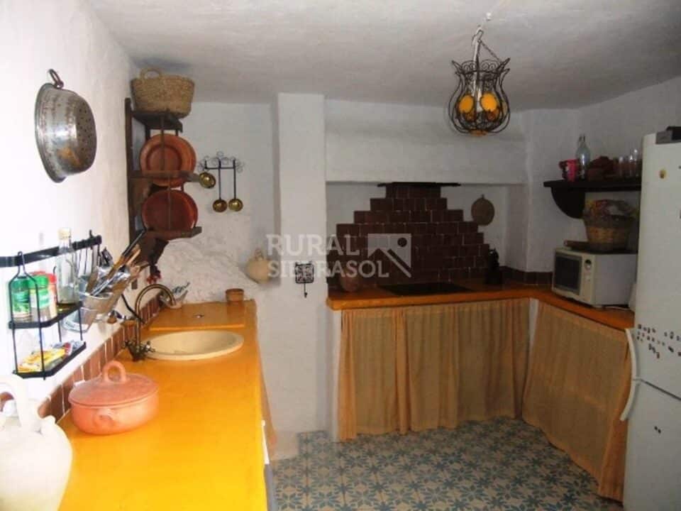 Casa típica de pueblo, con calefacción y aire acondicionado - Imagen 3