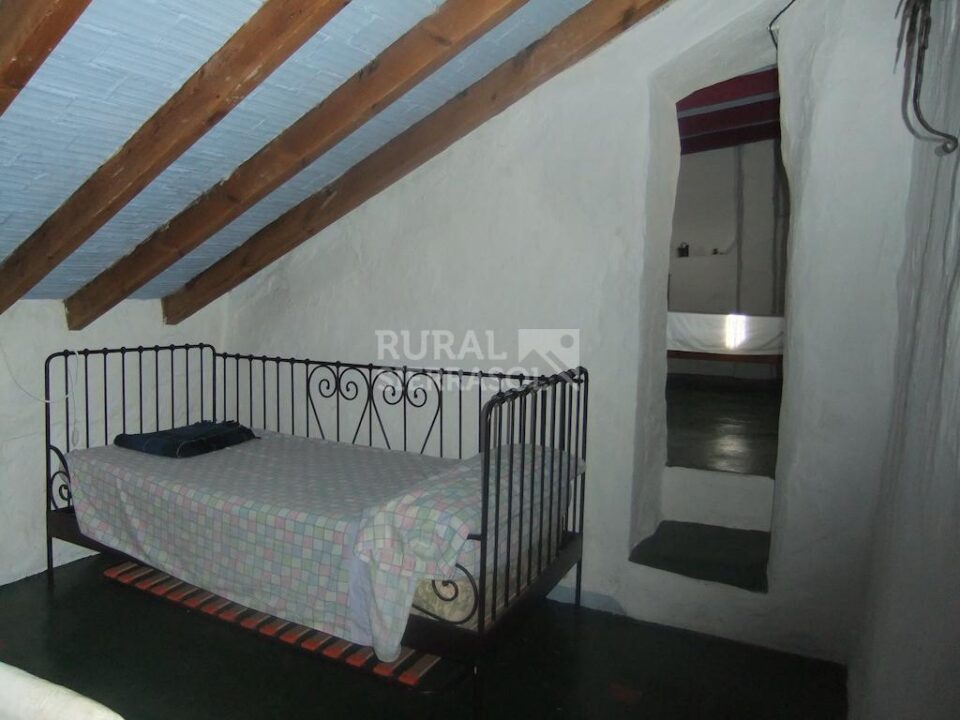 Casa típica de pueblo, con calefacción y aire acondicionado - Imagen 16