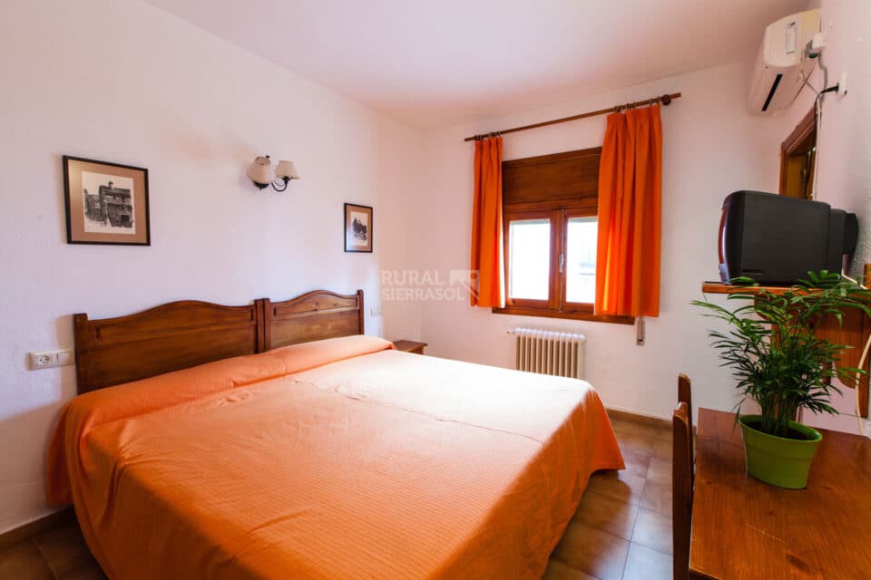 Precioso Hotel Rural de tres estrellas en Arroyo Frío - Imagen 14