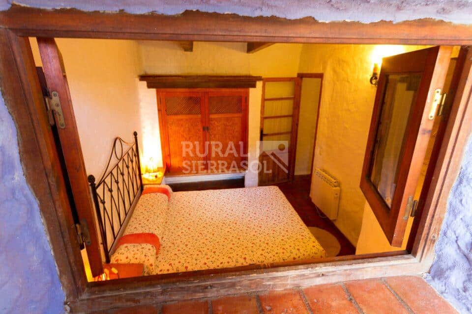 Casa Rural en Benaocaz, con piscina y barbacoa - Imagen 18