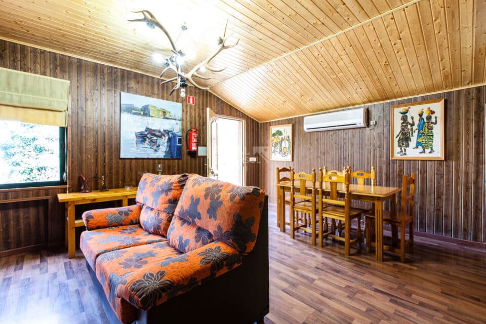Acogedora Casa Rural en Coto Ríos, con piscina, amplios jardines y wifi - Imagen 22