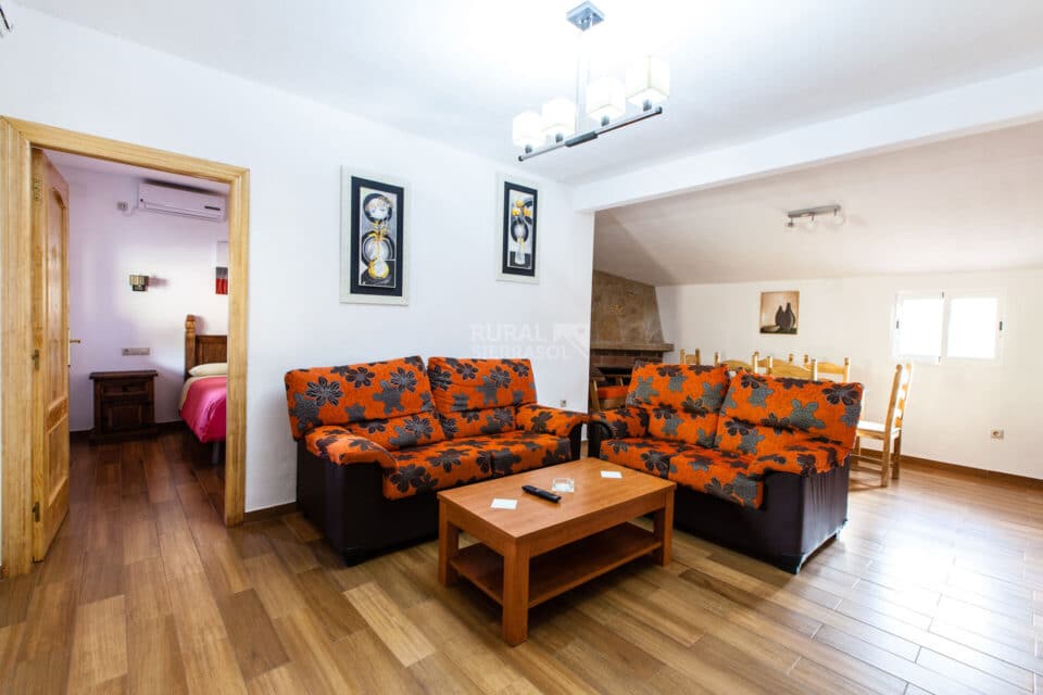Confortable Casa Rural en Coto Ríos, con amplios jardines, piscina y wifi - Imagen 22