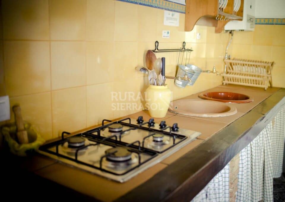 Casa rural en El Bosque con piscina privada, barbacoa y calefacción central - Imagen 4