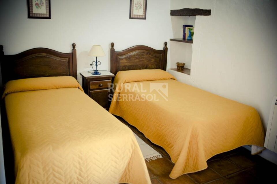 Casa rural en El Bosque con piscina privada, barbacoa y calefacción central - Imagen 7