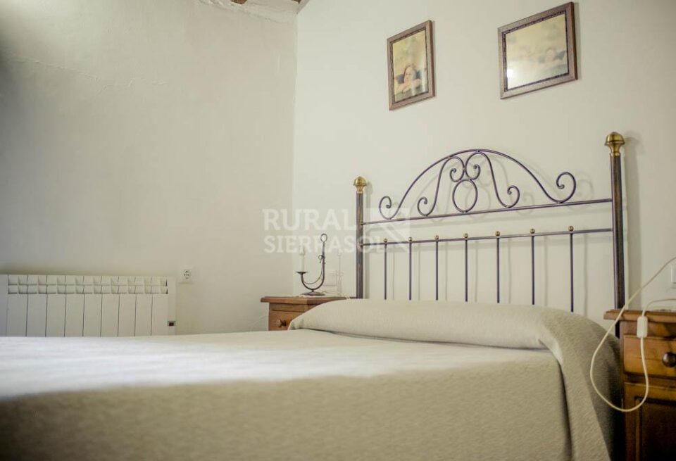 Casa rural en El Bosque con piscina privada, barbacoa y calefacción central - Imagen 8