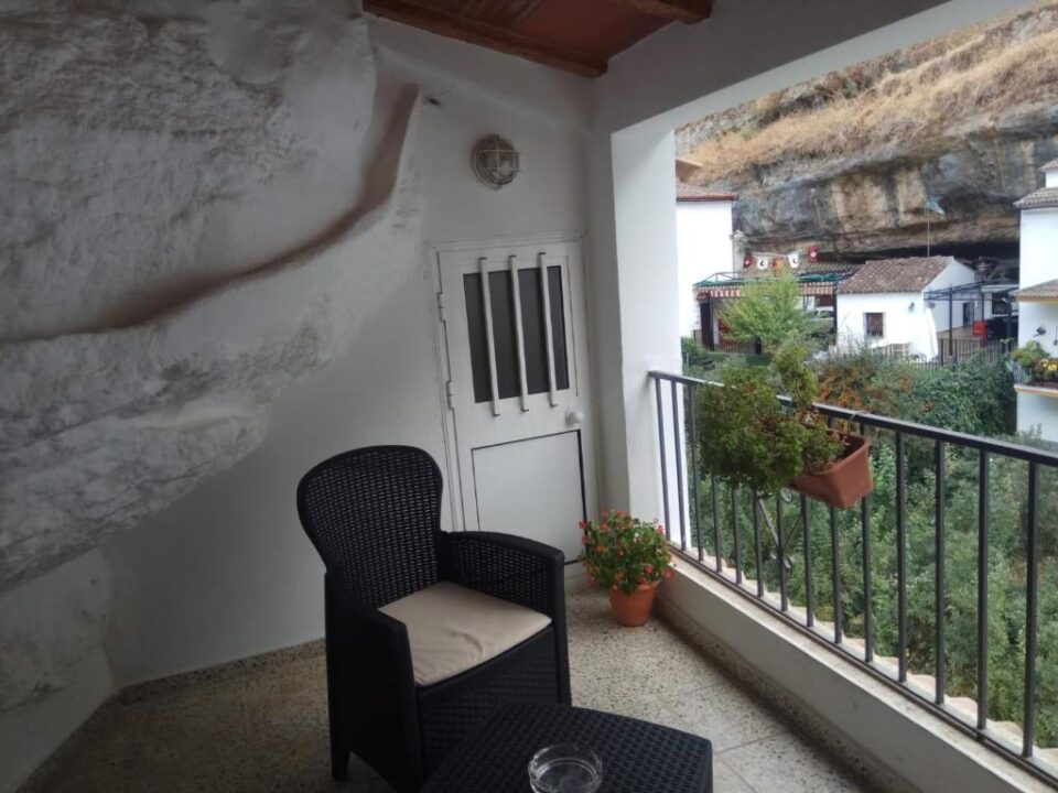 Acogedora Casa Rural en Setenil de las Bodegas bajo la roca, con wifi - Imagen 41