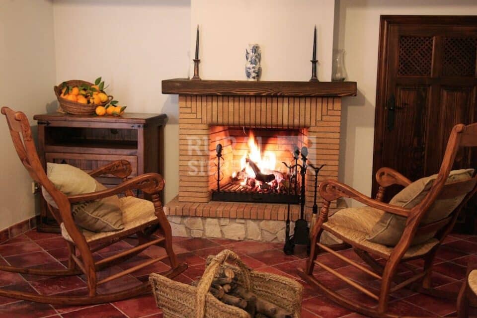 Acogedora Casa Rural en Priego de Córdoba, con chimenea, piscina, barbacoa - Imagen 8