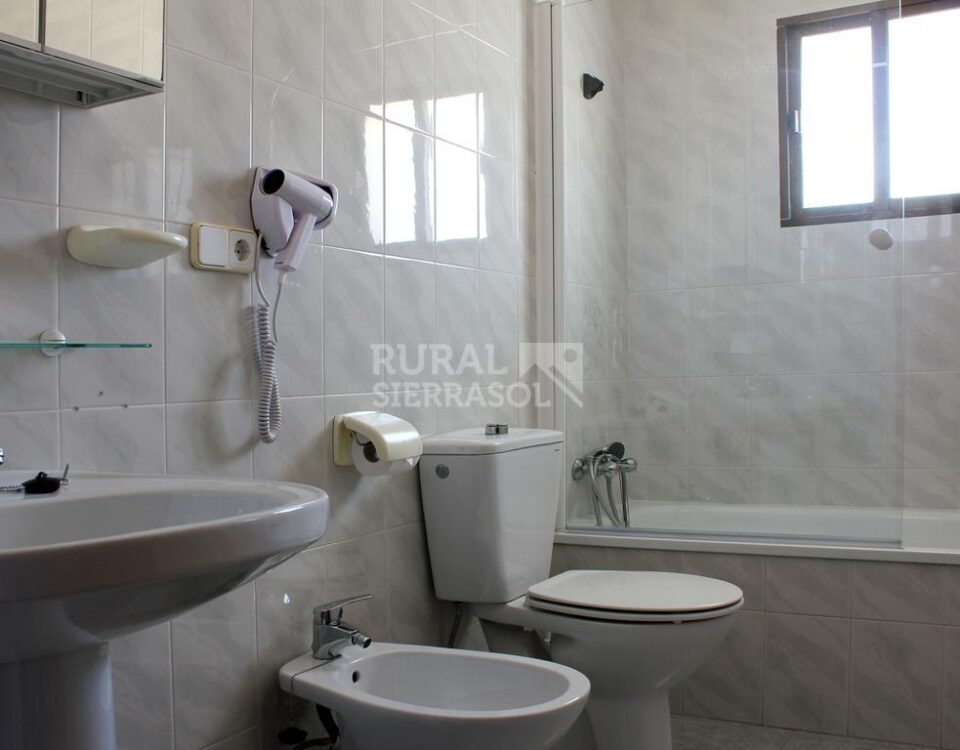 Amplio Apartamento Rural en La Ruta de los Pueblos Blancos de la Sierra de Cádiz - Imagen 16