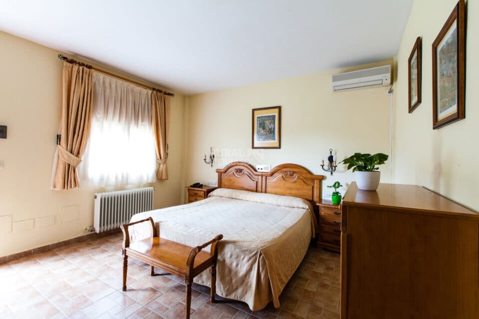 Precioso Hotel Rural de tres estrellas en Arroyo Frío - Imagen 17