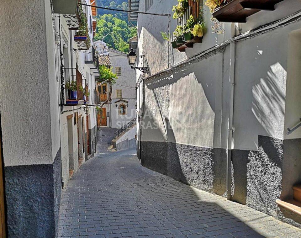 Acogedor Alojamiento Rural en Cazorla, con calefacción y chimenea - Imagen 25