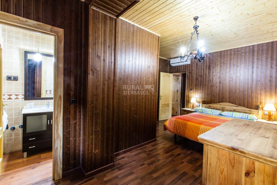 Elegante Casa Rural en Coto Ríos, con preciosos jardines, piscina y aire acondicionado - Imagen 21