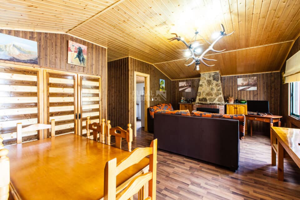 Acogedora Casa Rural en Coto Ríos, con piscina, amplios jardines y wifi - Imagen 26