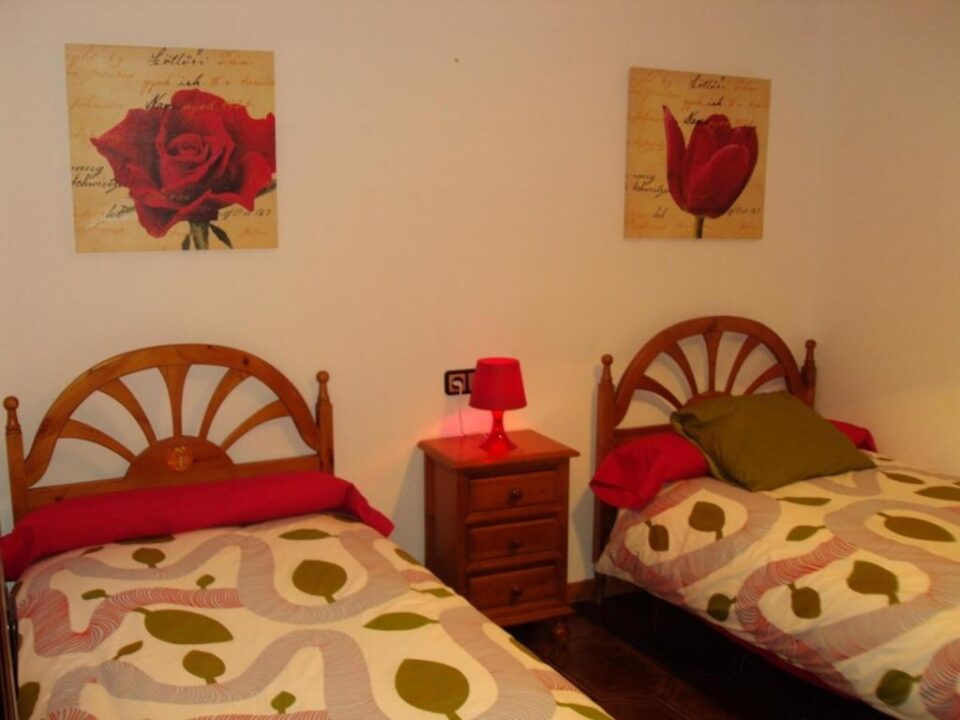 Acogedora Casa Rural en Setenil de las Bodegas bajo la roca, con wifi - Imagen 3