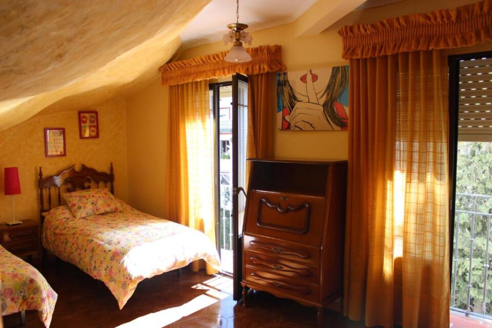 Acogedora Casa Rural en Setenil de las Bodegas bajo la roca, con wifi - Imagen 8