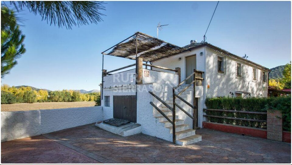 Cortijo típico andaluz en Alcalá la Real, con piscina y barbacoa - Imagen 43