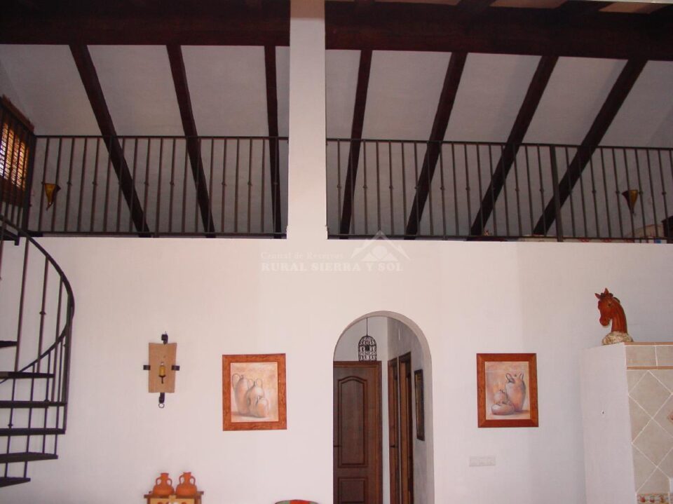 Casa Rural en El Gastor con piscina, aire acondicionado y wi-fi - Imagen 7