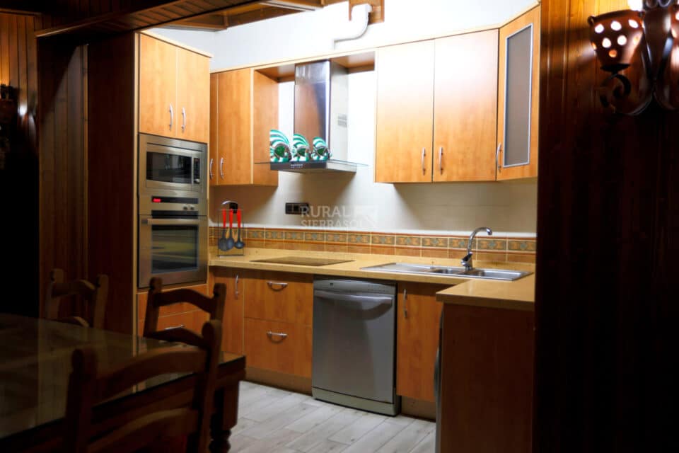Espléndida Casa Rural en Coto Ríos, chimenea, wifi y amplios jardines - Imagen 25
