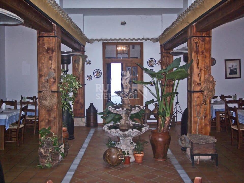 Hotel Rural en El Bosque con Restaurante Excepcional - Imagen 12