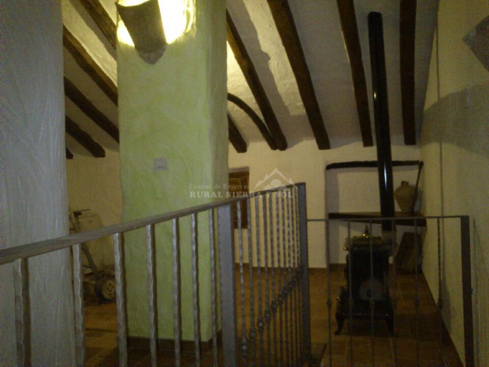 Casa Rural en Frailes, con chimenea y sala de juegos - Imagen 6