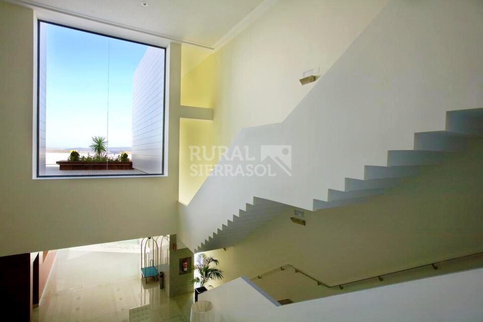 Moderno hotel de diseño a 25 km de Jaén - Imagen 17