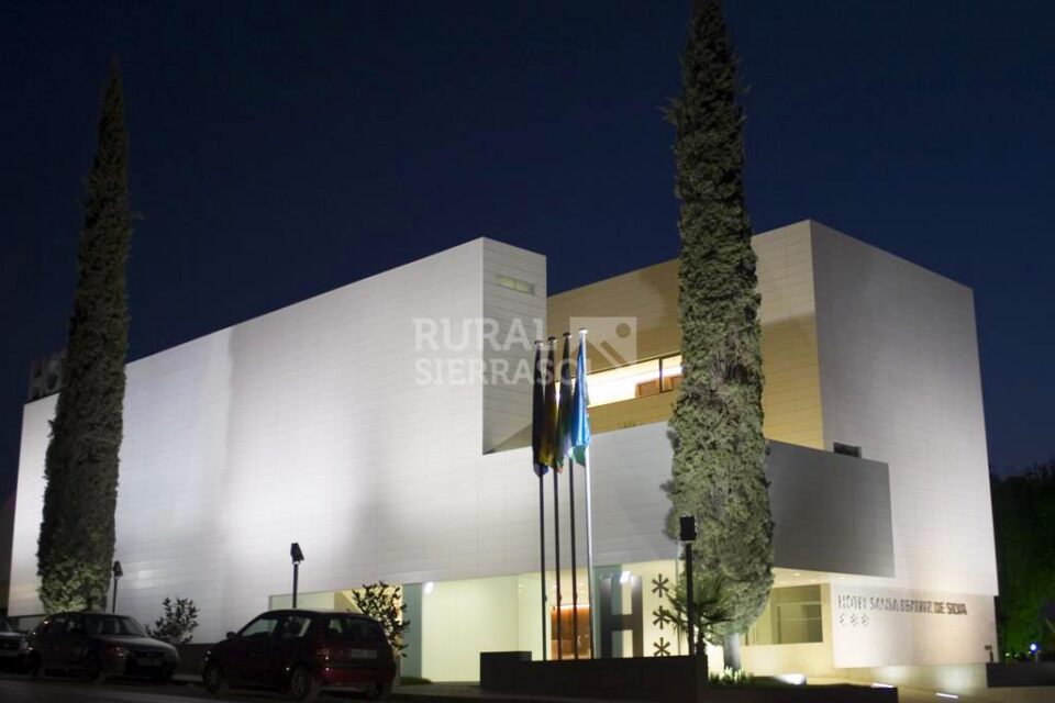 Moderno hotel de diseño a 25 km de Jaén - Imagen 37
