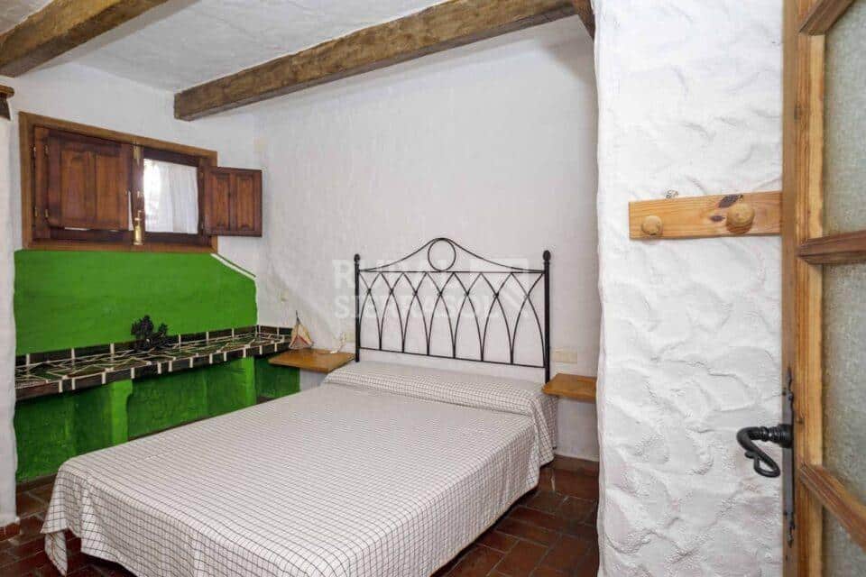 Dormitorio de casa rural en Benaocaz (referencia 1248)