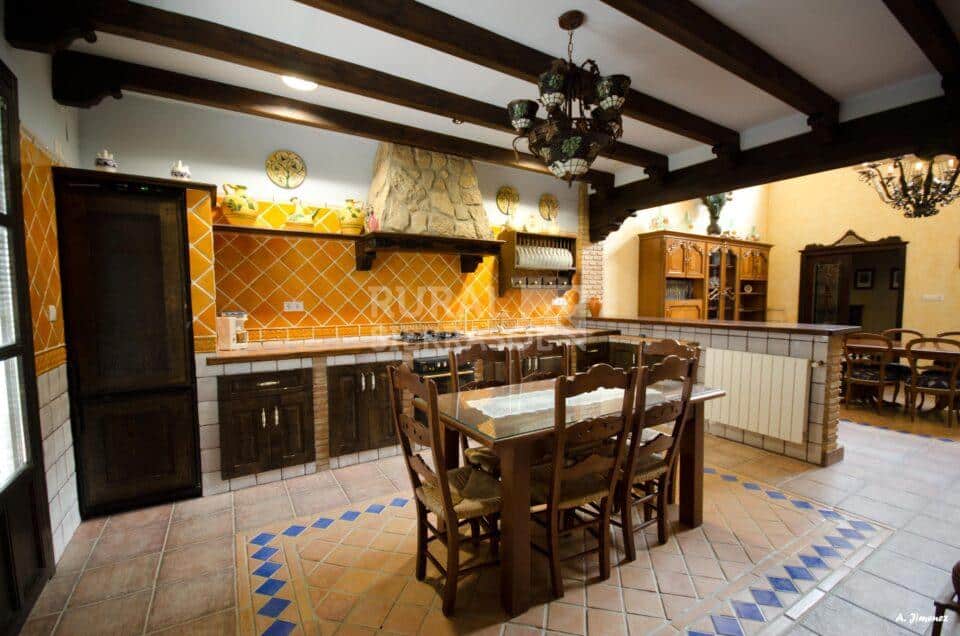 Magnífica Casa Rural en Carcabuey, con piscina, barbacoa y chimenea - Imagen 3