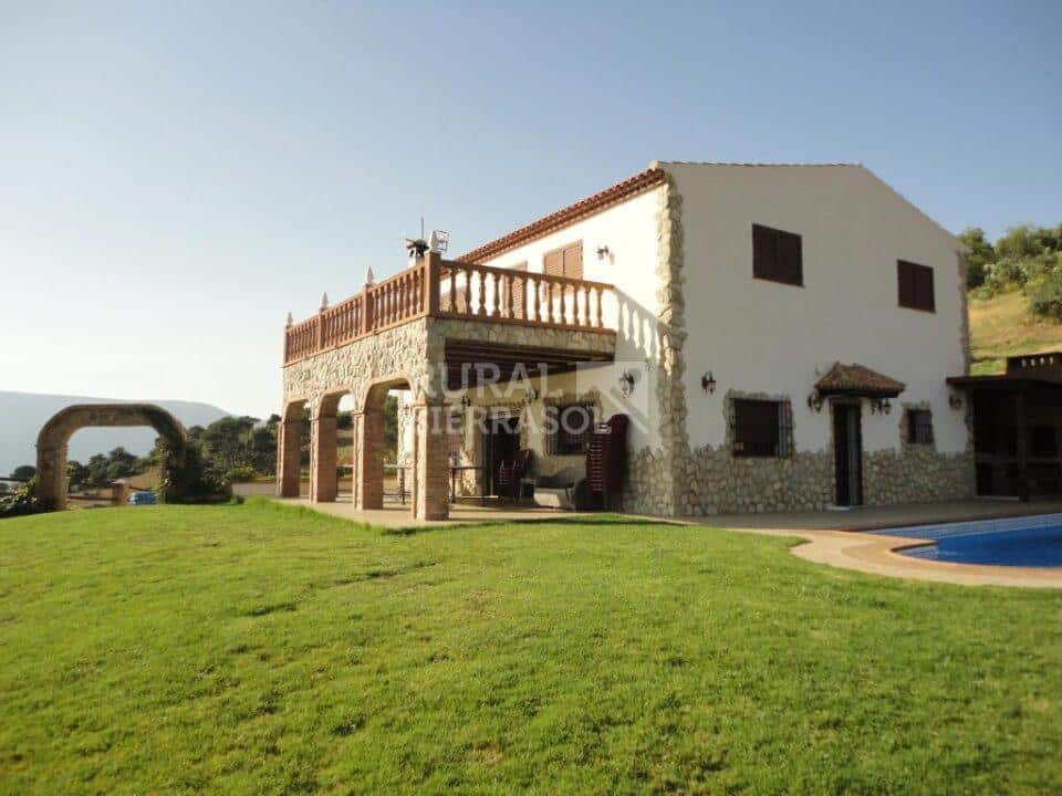 Acogedora Casa Rural en El Gastor con piscina y preciosas vistas - Imagen 3