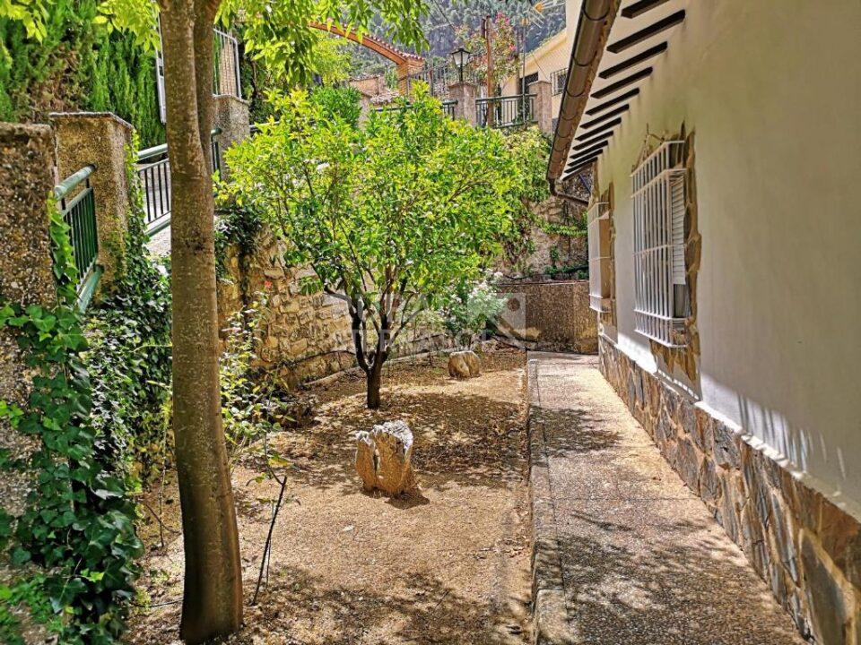 Espléndida Casa Rural en La iruela, con piscina privada, aire acondicionado y barbacoa - Imagen 29