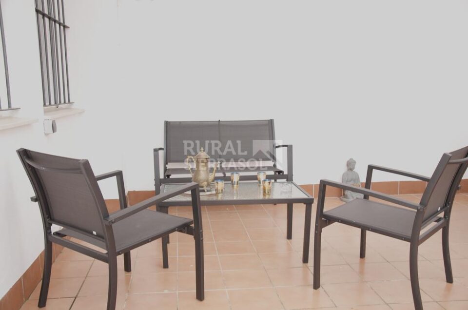 Acogedor Apartamento Rural en El Bosque con chimenea y barbacoa - Imagen 15