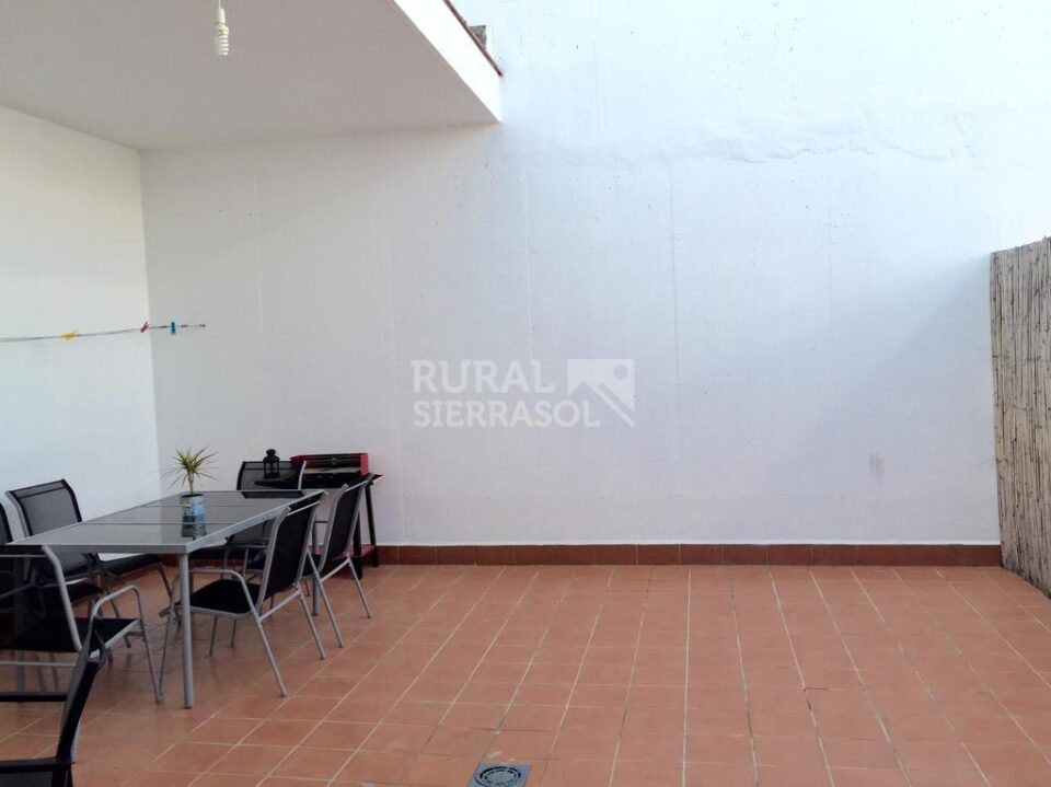 Acogedor Apartamento Rural en El Bosque con chimenea y barbacoa - Imagen 19