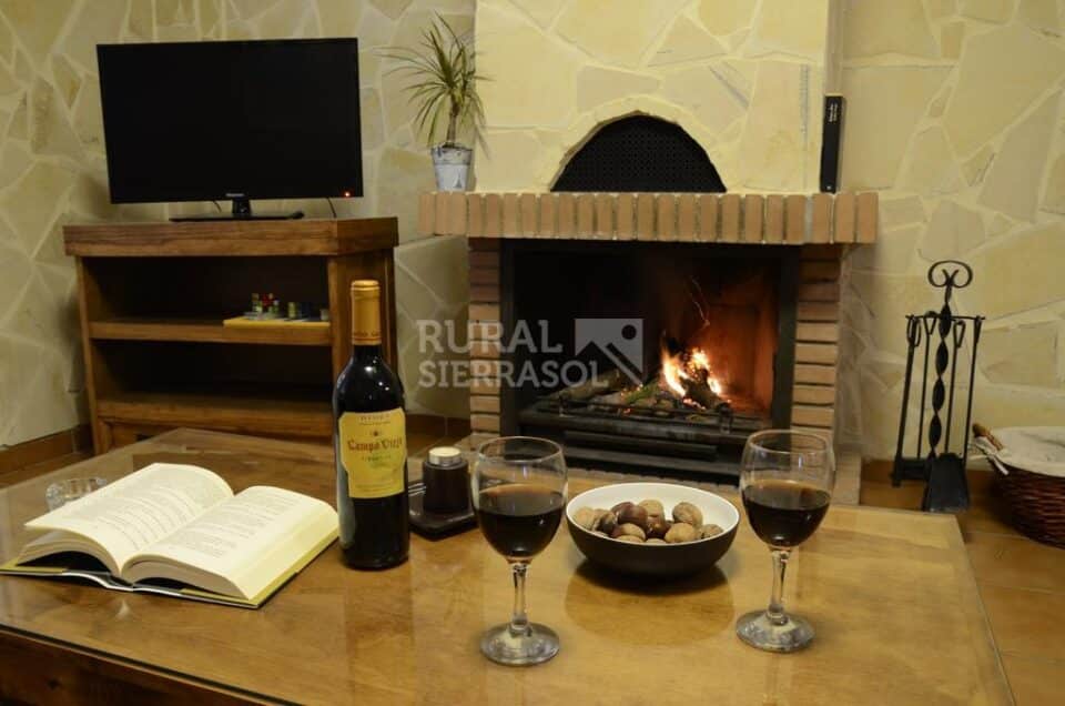Acogedor Apartamento Rural en El Bosque con chimenea y barbacoa - Imagen 22
