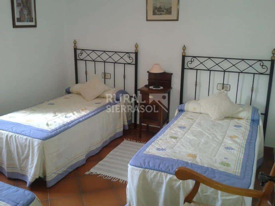 Preciosa Villa en Torres, con piscina y barbacoa - Imagen 31