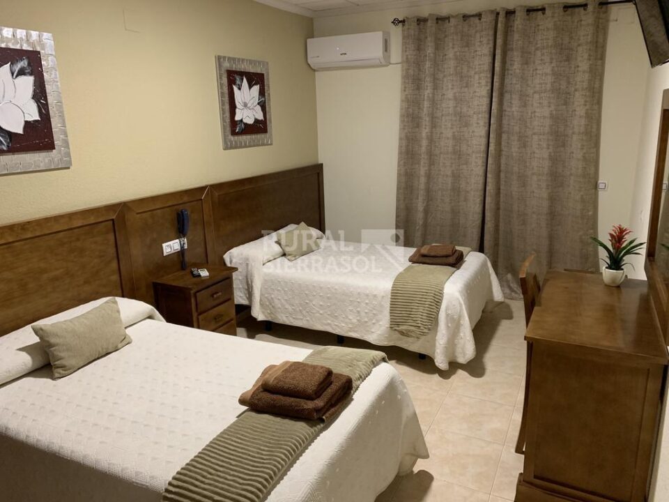 Hotel Rural junto al Parque Natural de la Sierra de Cazorla, Segura y Las Villas - Imagen 32