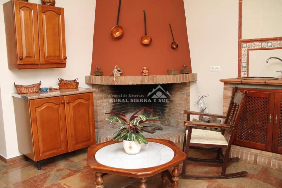 Acogedor Apartamento Rural en Prado del Rey con chimenea y aire acondicionado - Imagen 22