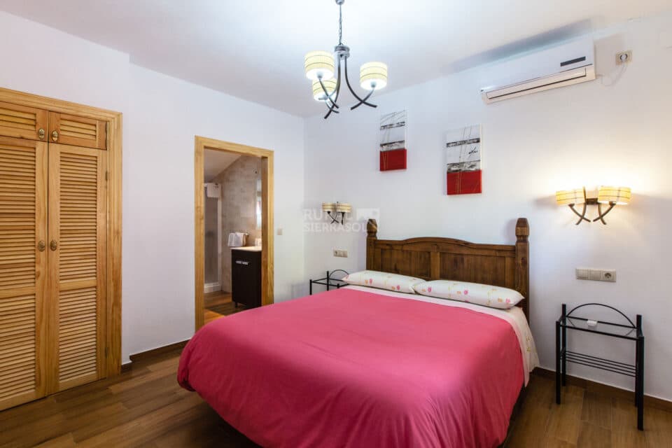 Confortable Casa Rural en Coto Ríos, con amplios jardines, piscina y wifi - Imagen 33