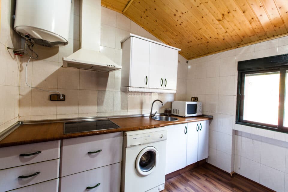 Acogedora Casa Rural en Coto Ríos, con piscina, amplios jardines y wifi - Imagen 34