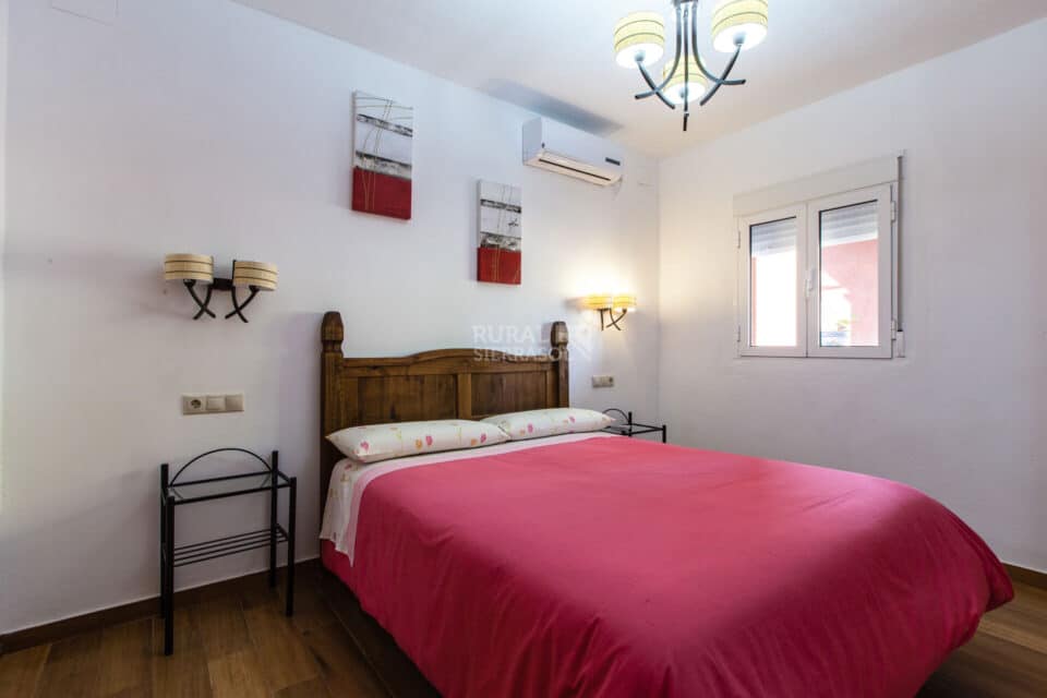 Confortable Casa Rural en Coto Ríos, con amplios jardines, piscina y wifi - Imagen 34