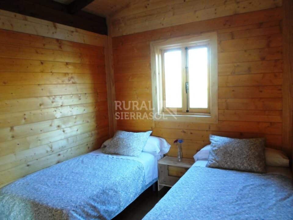 Acogedora Cabaña de Madera en la Ruta de los Pueblos Blancos de la Sierra de Cádiz - Imagen 9