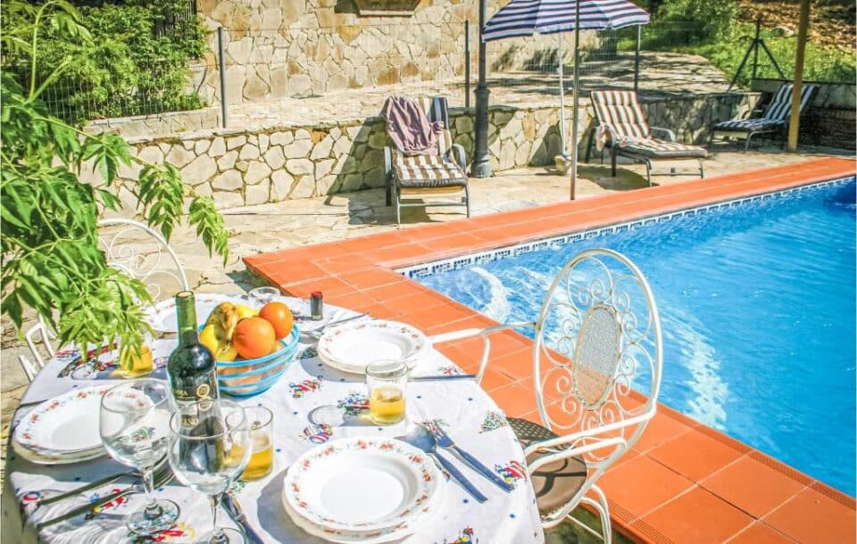 Acogedora Casa Rural en El Gastor con piscina vallada, barbacoa y chimenea - Imagen 7